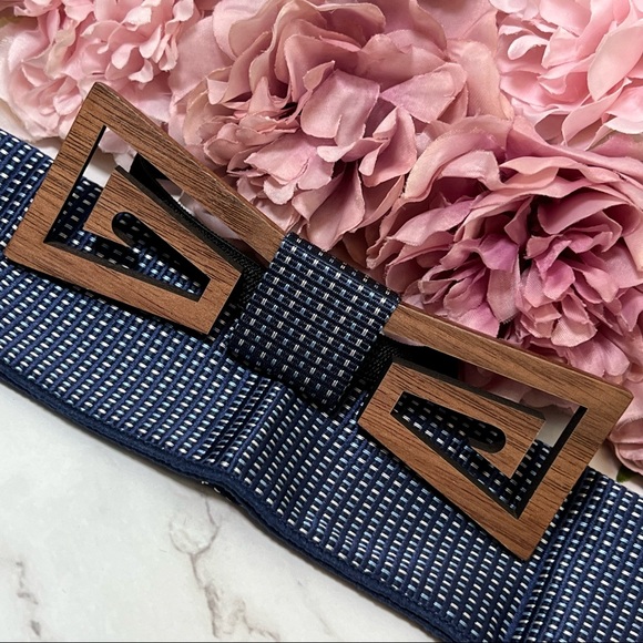 Handmade Wood Butterfly Bow Tie Cufflinks Navy Blue Pocket Square Set - Picture 6 of 16